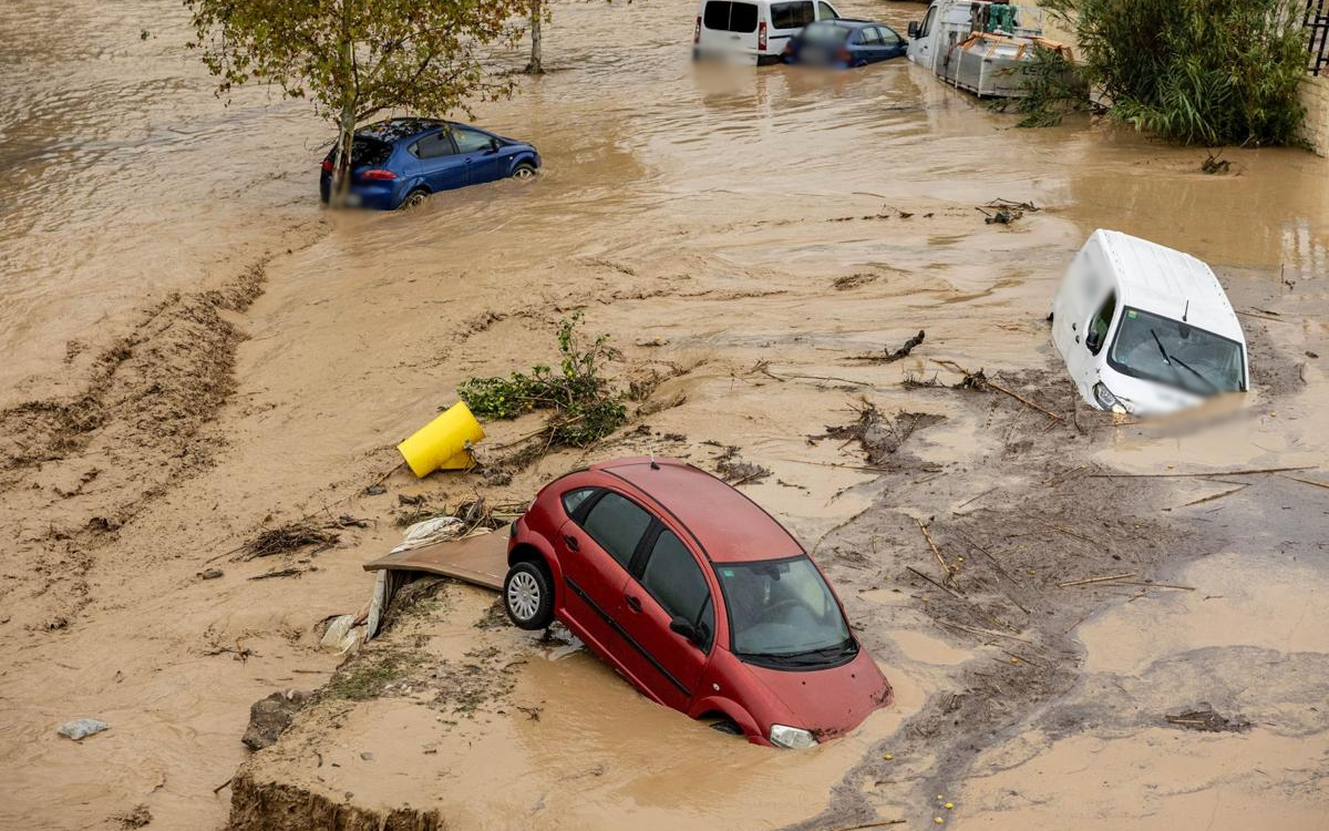 أمطار غزيرة تتسبب في فيضانات وحمولات مائية بشوارع مالقة الإسبانية