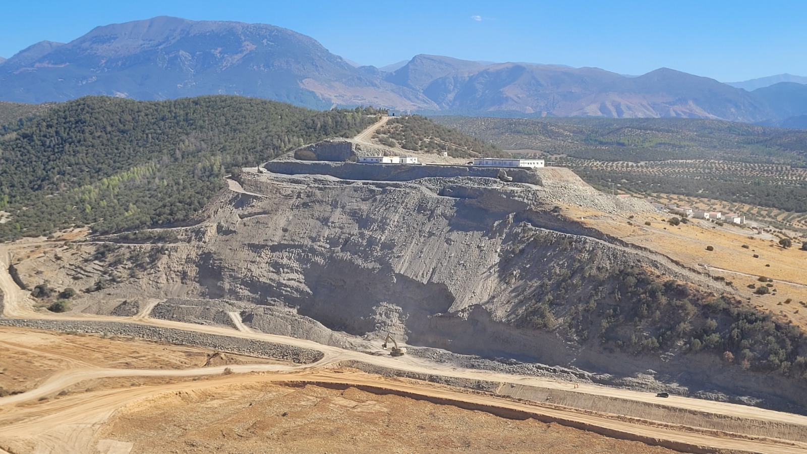 بسعة تخزينية ستناهز 124 مليون م³.. تقدم أشغال بناء سد "رباط الخير" بإقليم صفرو تصل إلى 13% 