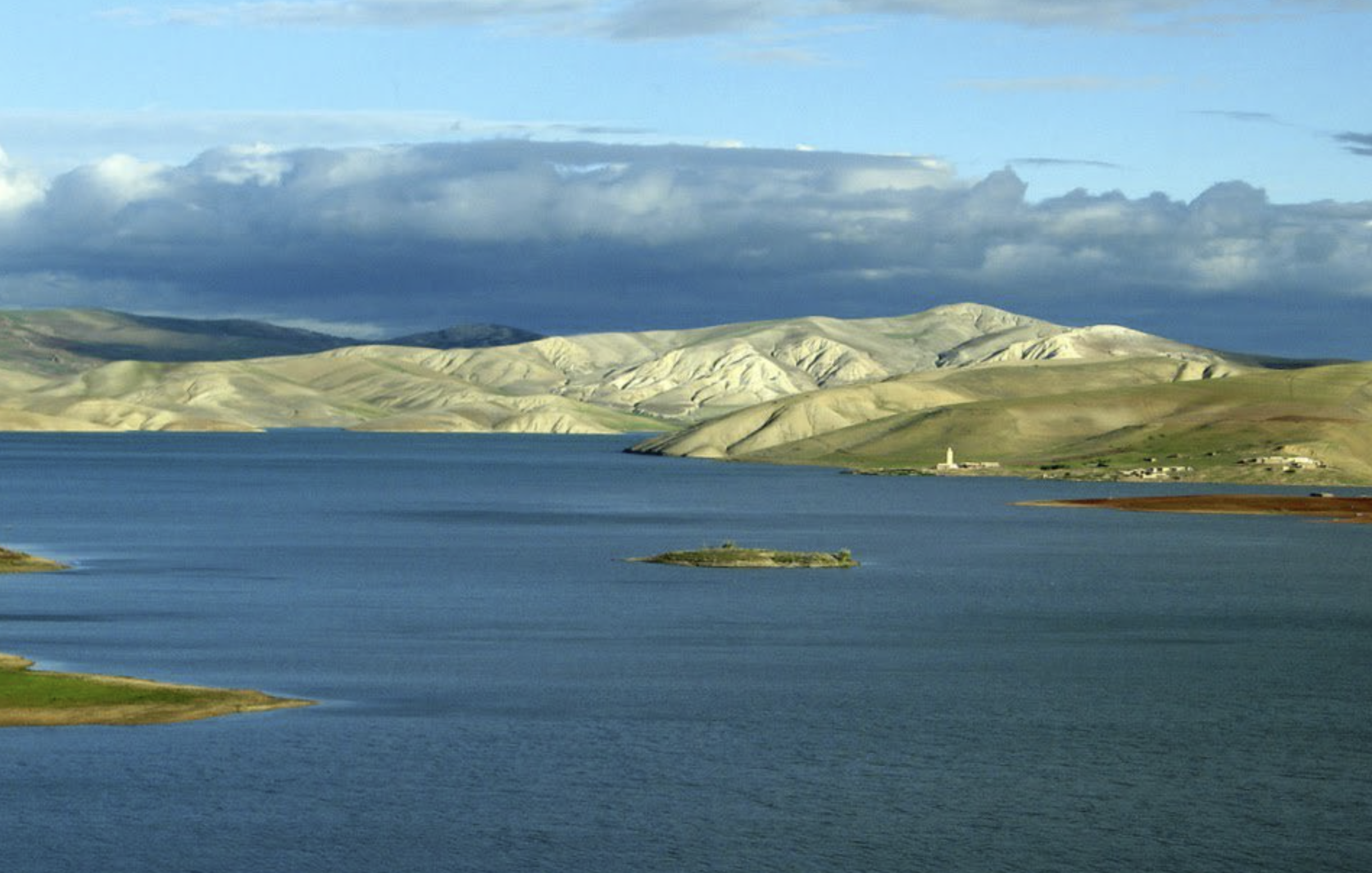 بعد سنوات من الجفاف.. تحسن كبير في الموارد المائية بالعديد من سدود المملكة