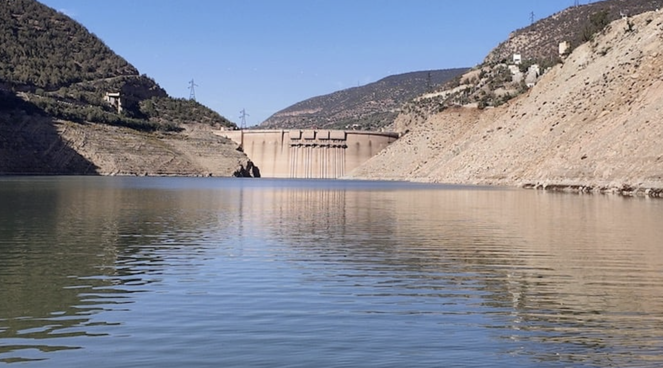 ارتفاع مهم للموارد المائية بعدد من سدود المملكة خلال الـ 24 ساعة الماضية