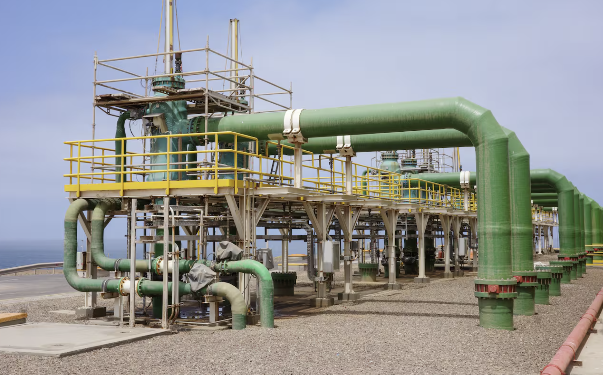 تحلية مياه البحر.. ركيزة استراتيجية لمواجهة تحديات ندرة المياه وتعزيز الأمن المائي بالمغرب