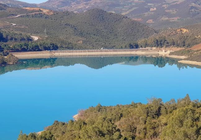 لتعزيز العرض المائي.. برمجة إنجاز سدود صغرى ومتوسطة بحوض اللكوس