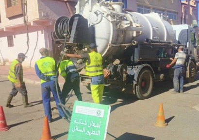 الشركة الجهوية متعددة الخدمات الشرق تواصل صيانة قنوات تصريف مياه الأمطار بإقليم بركان