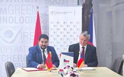 تعاون إستراتيجي بين المغرب والتشيك لدعم تجريب تقنية استخلاص الماء من رطوبة الهواء