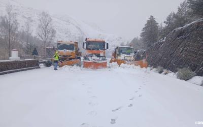 وزارة التجهيز والماء تواصل اتخاذ تدابير عملية لضمان استمرارية حركة السير وتأمين سلامة مستعملي الطريق 